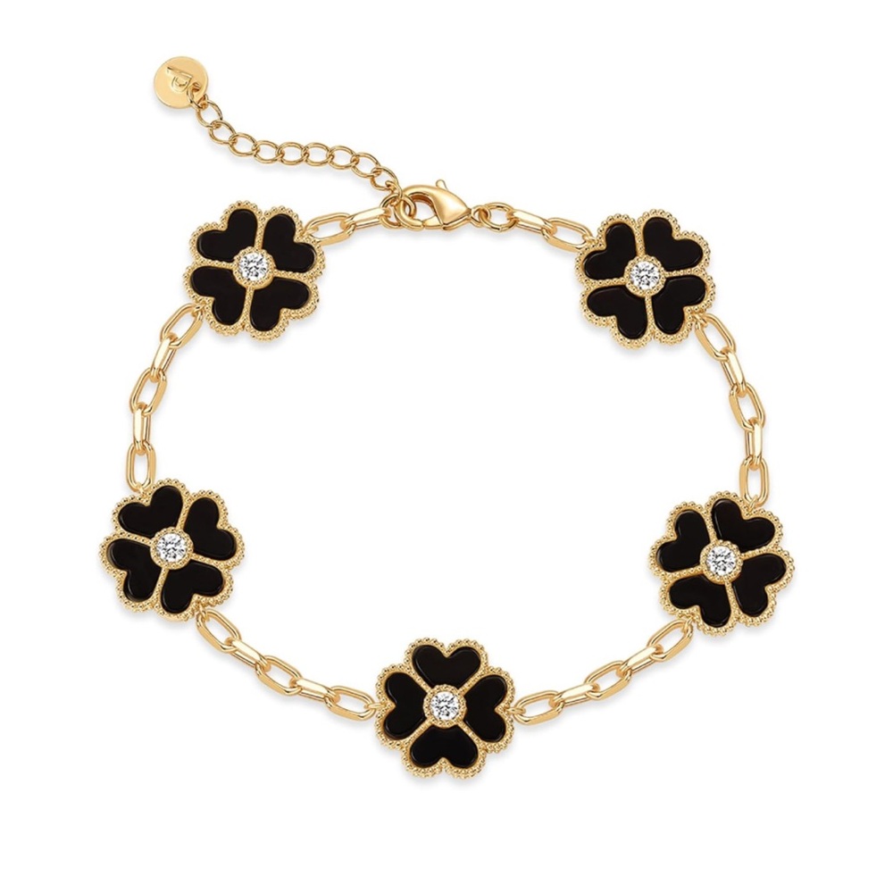 Clover bracelet
